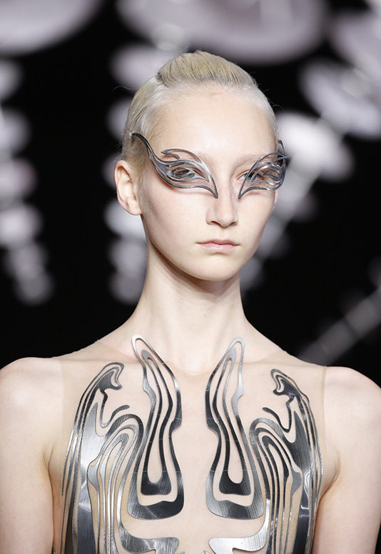 Joias-iris-van-herpen-2